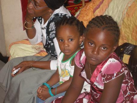 MA PETITE SOEUR  ET MA FILLE ET MA GRANDE SOEUR
